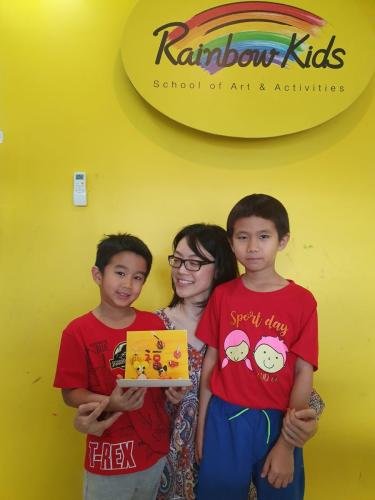 Kru Yui teaching gallery